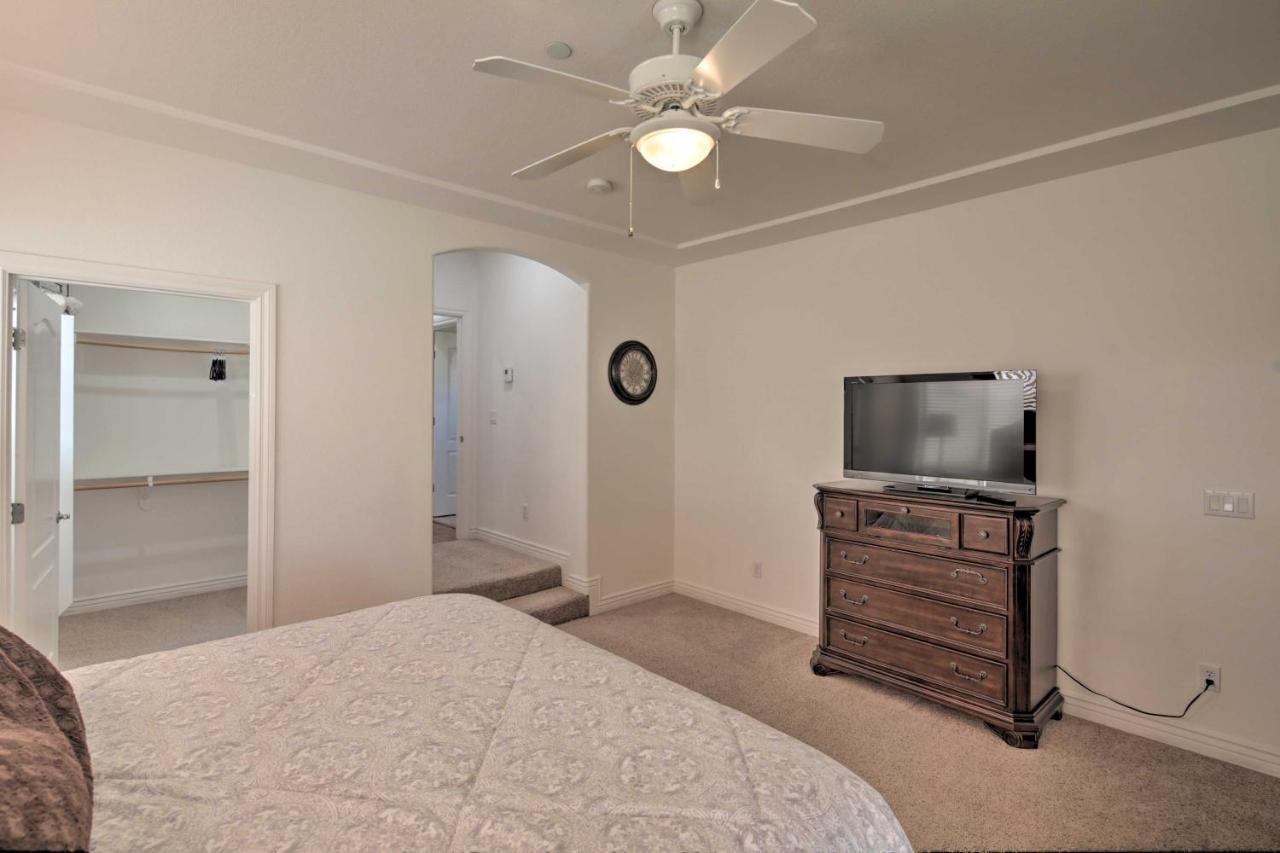 Desert Condo with Pool about 3 Miles to Colorado River! Bullhead City Exterior foto