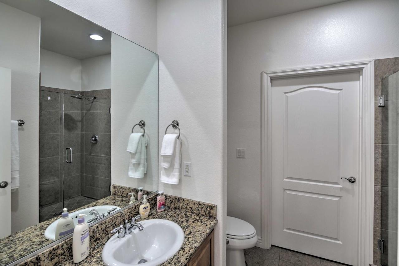 Desert Condo with Pool about 3 Miles to Colorado River! Bullhead City Exterior foto