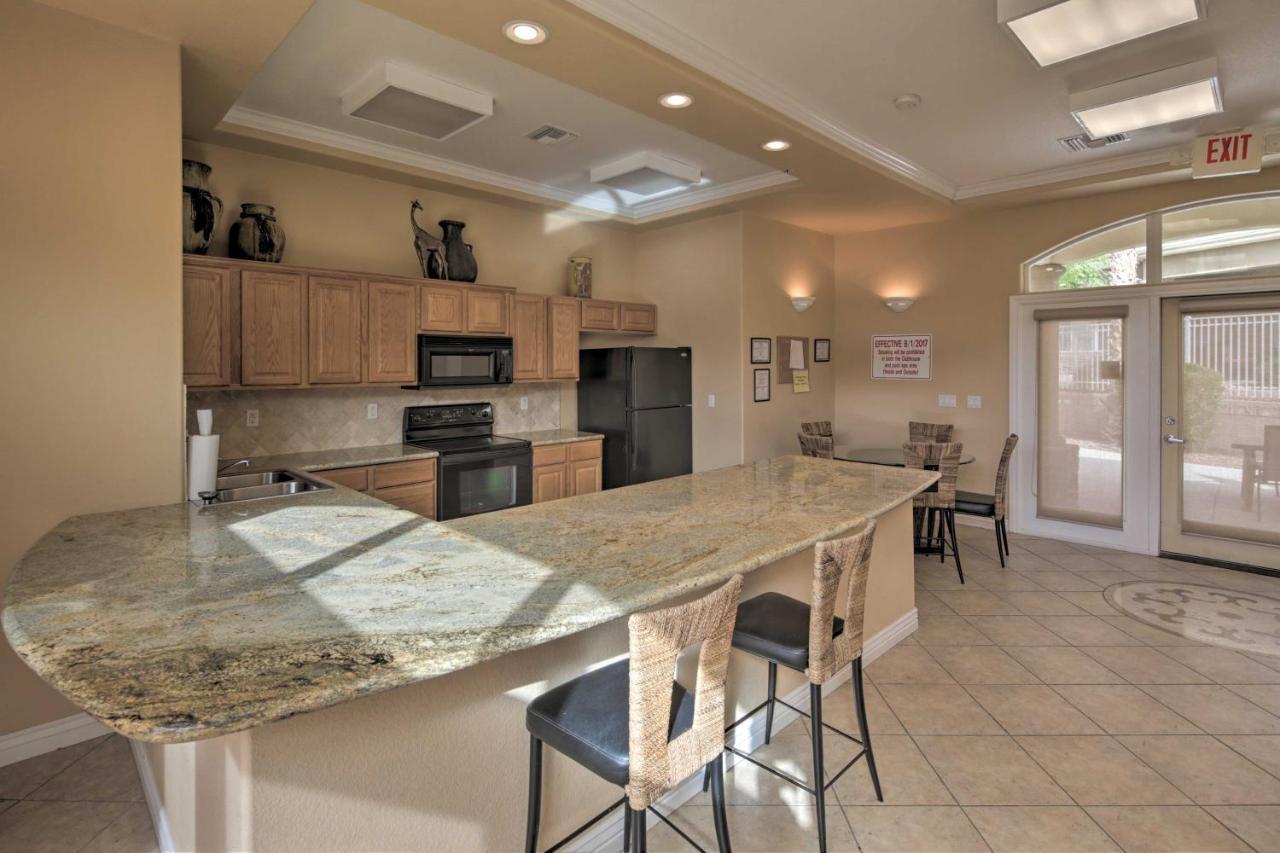 Desert Condo with Pool about 3 Miles to Colorado River! Bullhead City Exterior foto