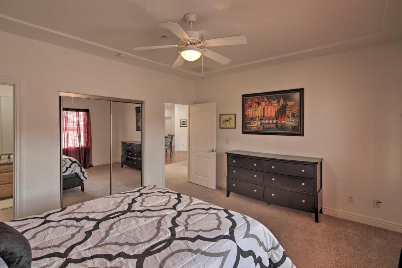 Desert Condo with Pool about 3 Miles to Colorado River! Bullhead City Exterior foto